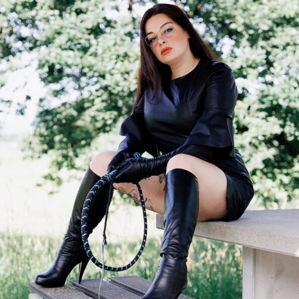 Eva-Liliel Black - Berlin